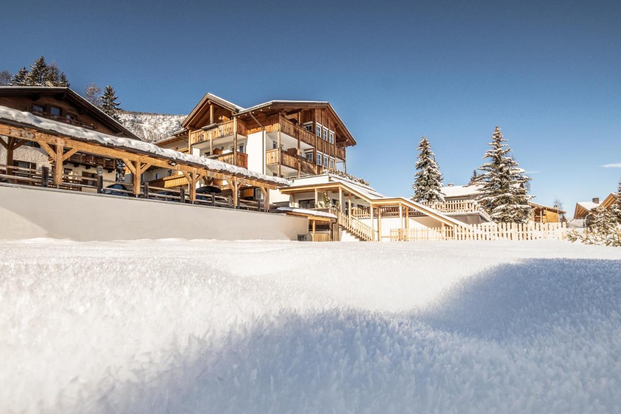 Pensione Camoscio La Villa  Buitenkant foto